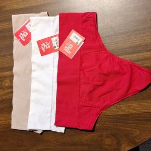 Spanx 3 Pack Thongs Size LG